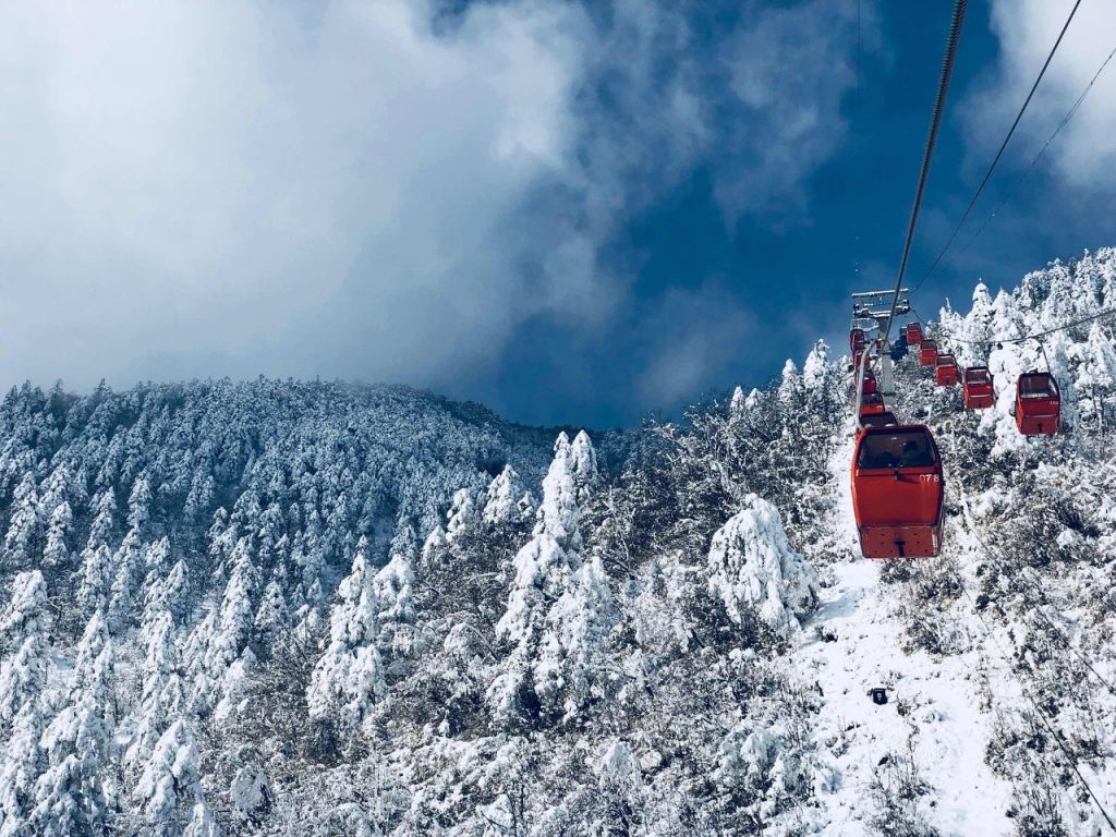 2024重庆金佛山冬季赏雪滑雪2日游攻略（门票+路线）(图2)