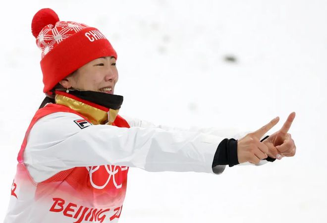 谷爱凌再夺金牌苏翊鸣今天18岁！冠军同款滑雪装备都有哪些品牌(图16)