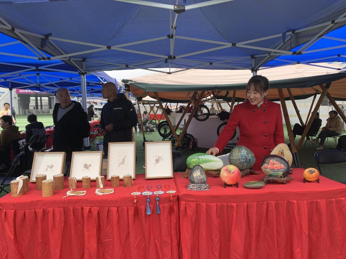 空中舞蹈小轮车再展风采雪如意(图6)