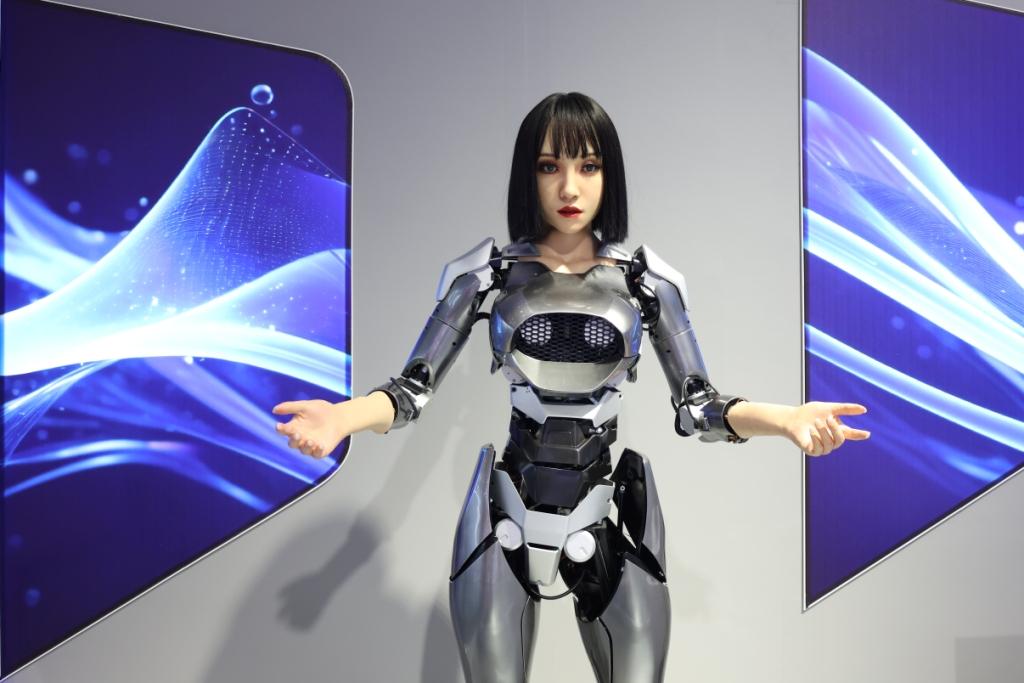 【2024世界制造业大会】安徽商报融媒体记者为您提前探馆多款科技“重器”闪亮登场(图5)