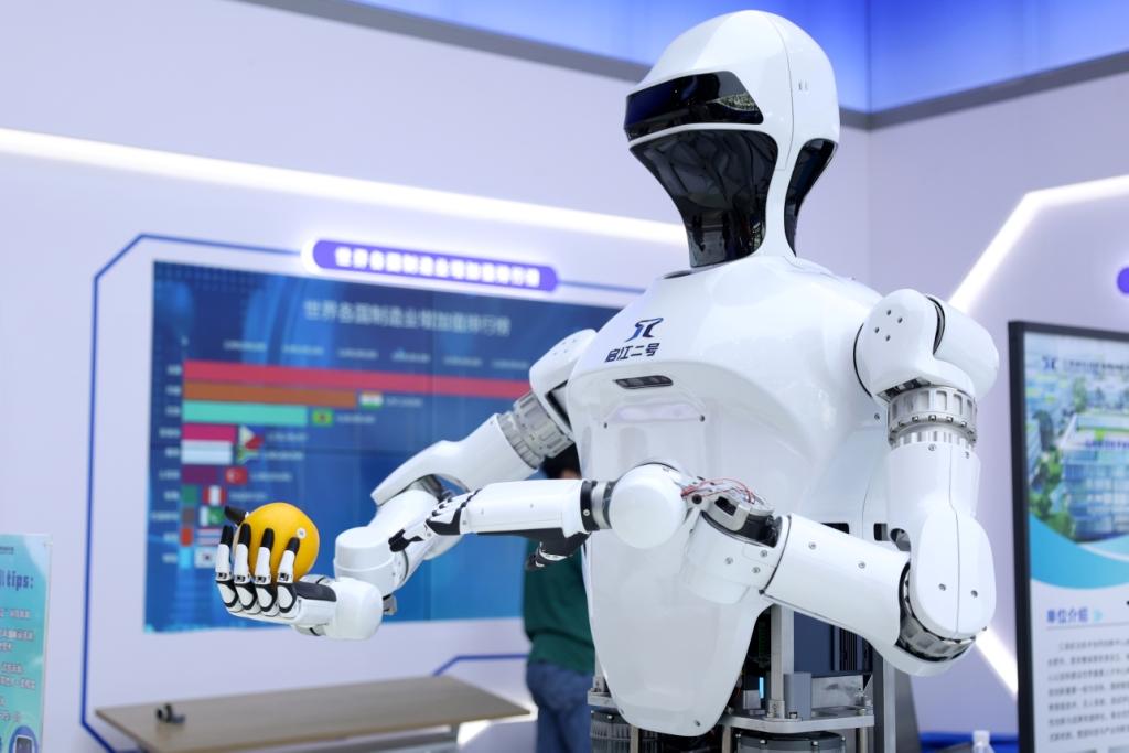 【2024世界制造业大会】安徽商报融媒体记者为您提前探馆多款科技“重器”闪亮登场(图6)