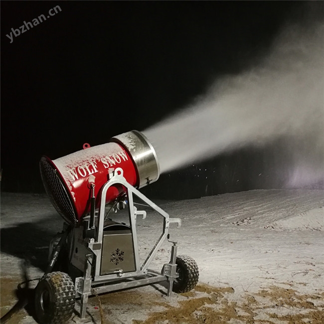 山西陵川滑雪场造雪设备大型雪狼款(图2)