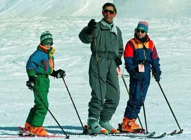 滑雪人必备！最全滑雪装备清单！(图17)