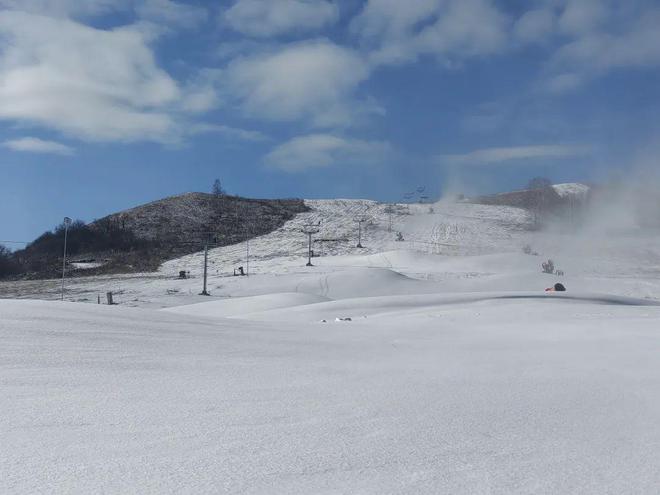 倒计时!牙克石凤凰山滑雪场30台造雪机“马力全开”造雪不停歇(图5)