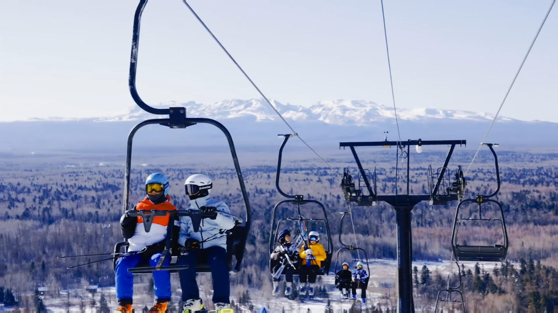 长白粉雪等你来!长白山和平滑雪场2024-2025新雪季今日正式开板(图3)