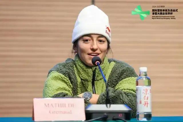 冰雪头条:2024—2025赛季国际雪联单板及自由式滑雪大跳台世界杯即将打响(图8)