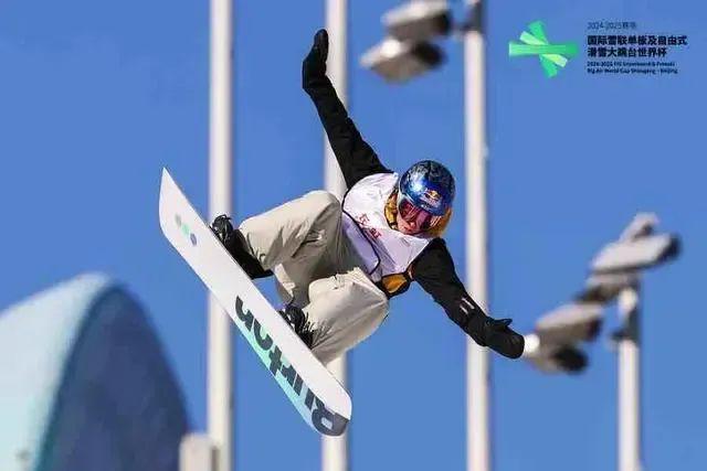 冰雪头条:2024—2025赛季国际雪联单板及自由式滑雪大跳台世界杯即将打响(图2)
