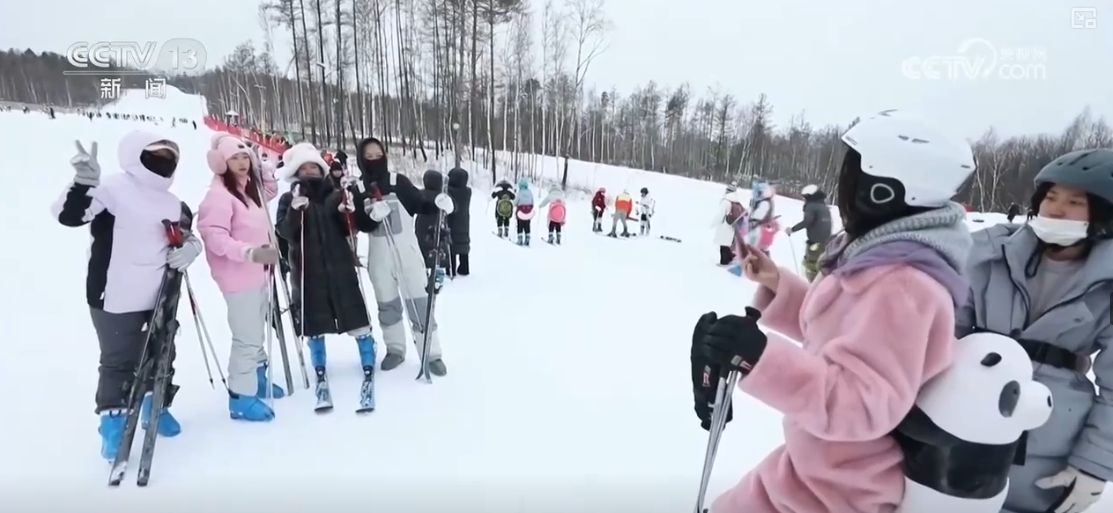 冬季旅游欣欣向荣“冰雪+”新产品向“新”力增强(图2)