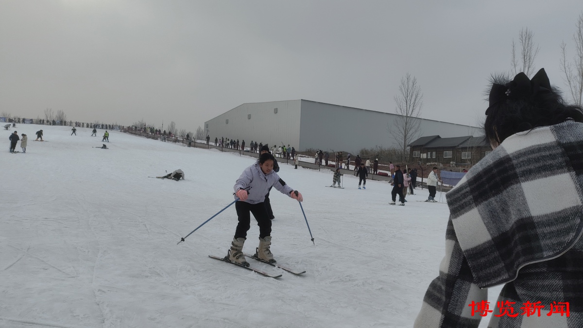 深读淄博丨冰雪“冷资源”点燃淄博消费“热引擎”(图5)