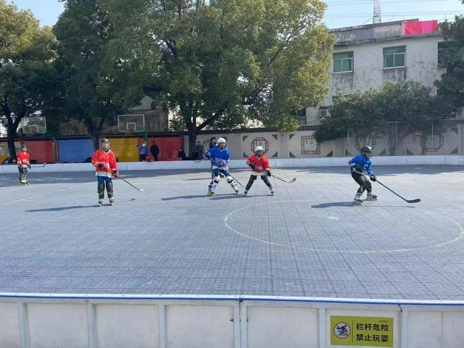 新春走基层“冷资源”点燃“热引擎”蜀山区冰雪经济“热力”升腾(图6)