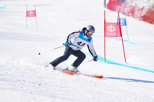 燃情雪道！全国62所高校的教师在江城“高山论剑”(图5)