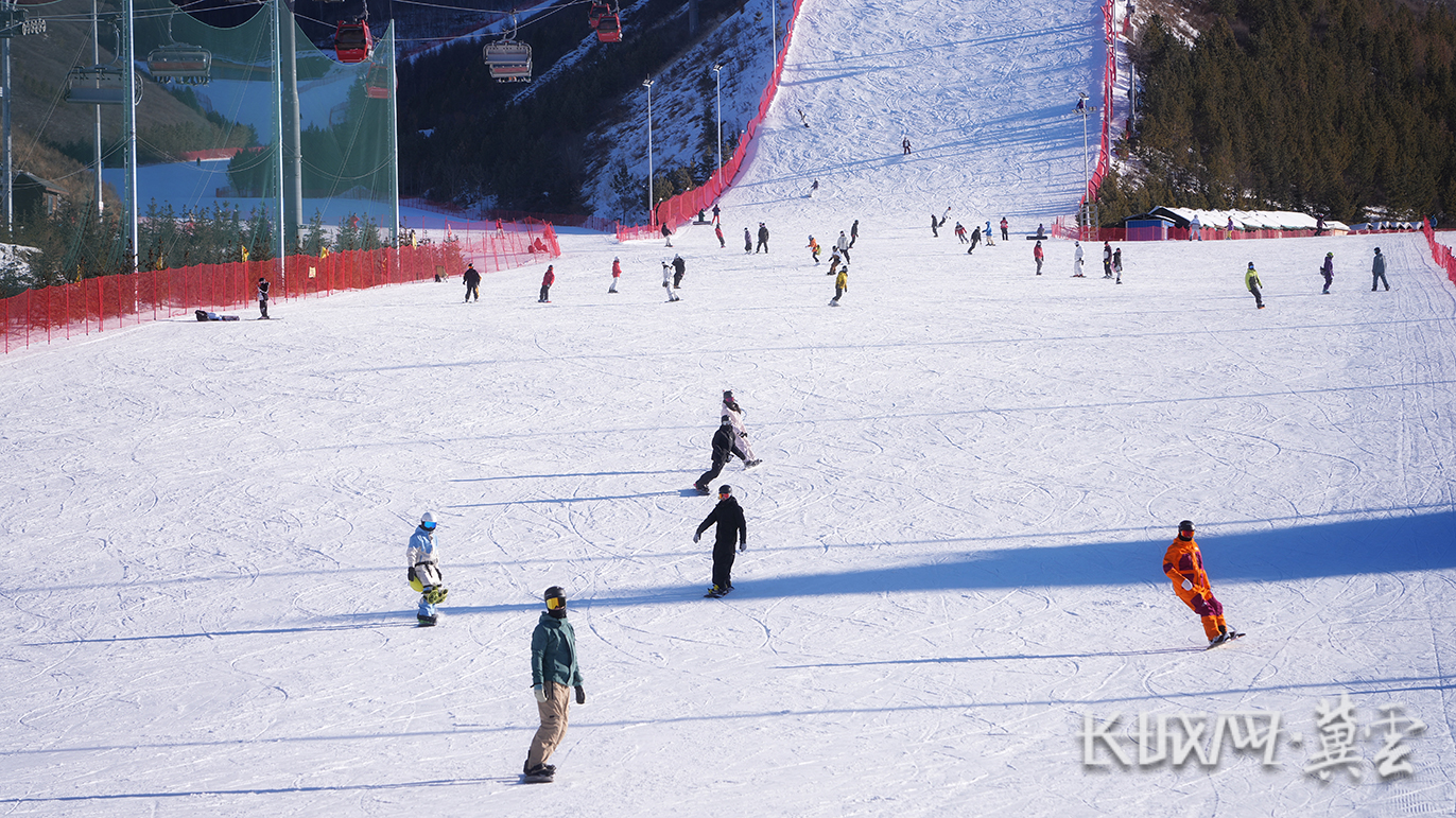 以冰雪之名Passion崇礼玩得真嘚儿(图2)