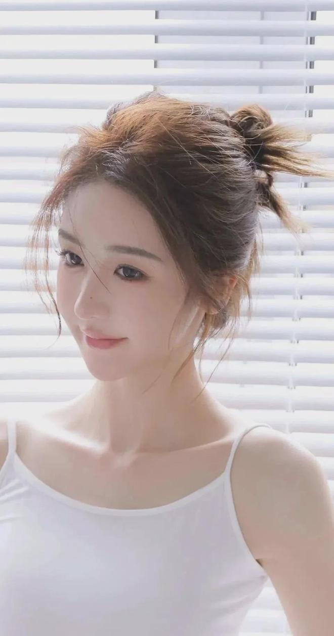 新伊园甸2024-新伊园甸2024手机版V(图1)