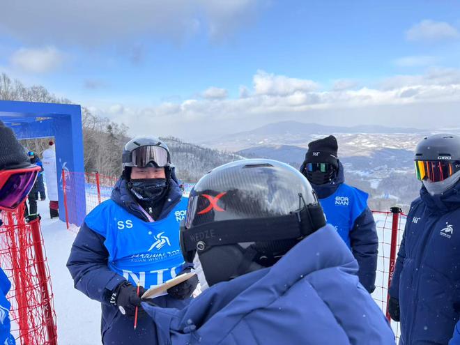 冰雪经济新风口:黑龙江装备产业迎风起舞(图1)