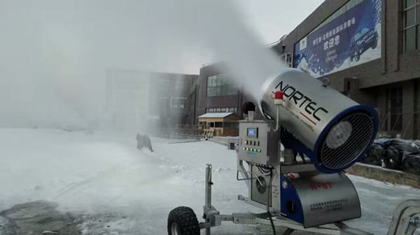 滑雪季来了造雪机您选购好了吗(图1)