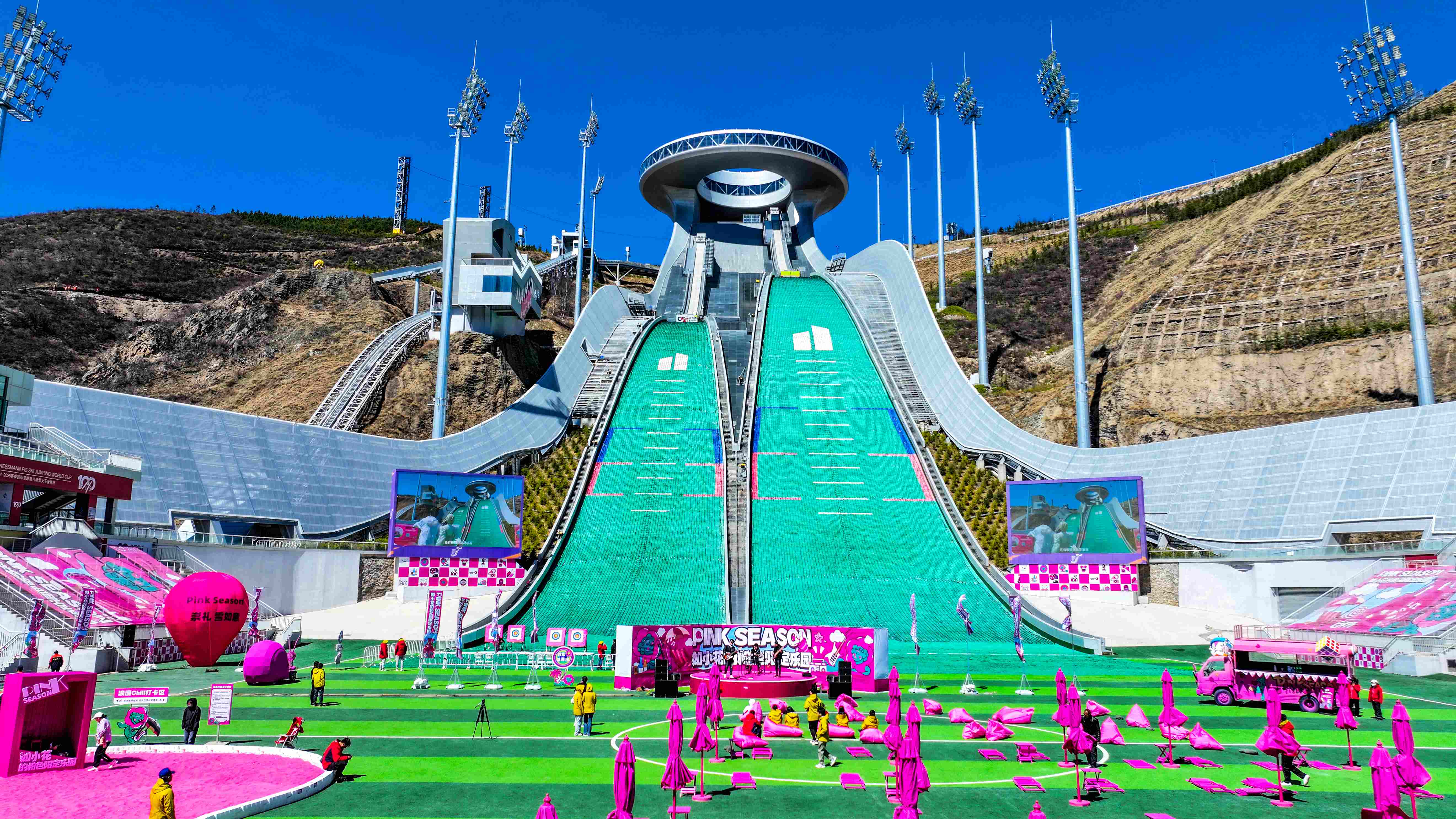 从雪道到赛场河北崇礼驶向经济新赛道的蓝海(图2)