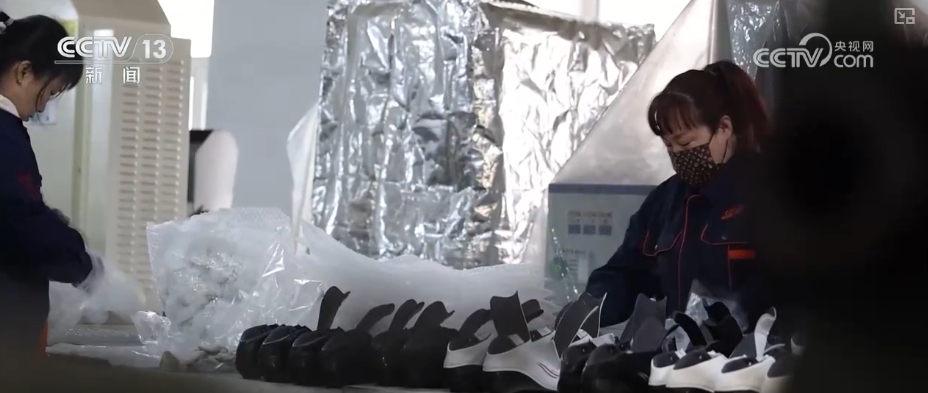 从一季“火”到四季“热”冰雪装备产业搭乘科技“快车”跑出“加速度”(图3)
