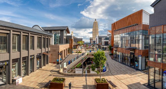 奥莱爆改大PK百联、砂之船、杉杉谁最卷？(图18)