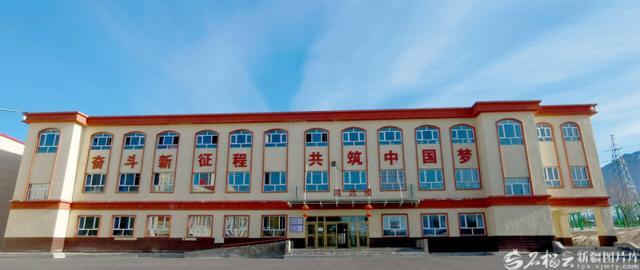 照片里的新疆⑫丨从马背小学到冰上运动学校(图2)