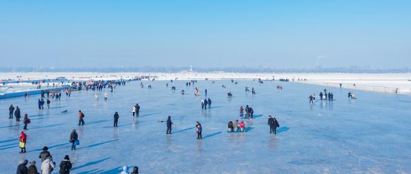 中旅国际接盘松花湖：一场冰雪经济的“攻守战”(图1)