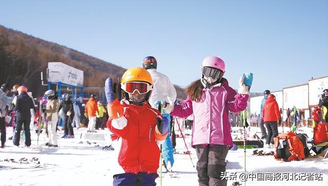 冰雪经济激活“热”动能(图1)