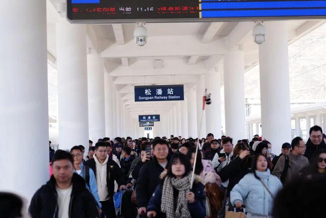 有点火动车直达滑雪场滑雪还有优惠(图2)