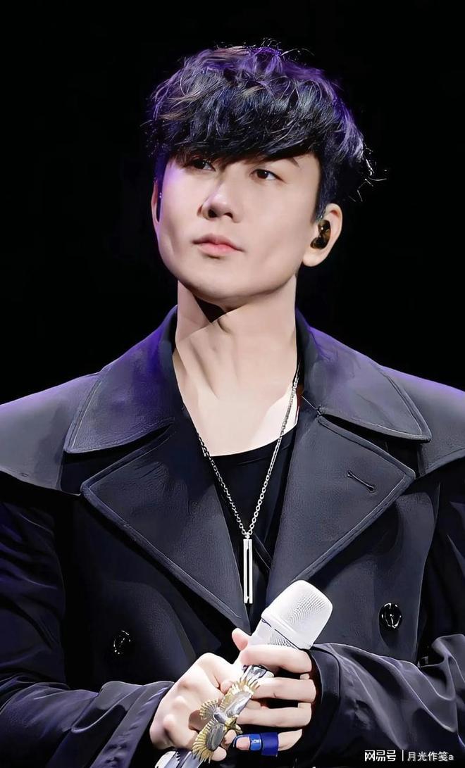 苦追田馥甄十年却被网红迷倒男明星归宿何在?(图14)