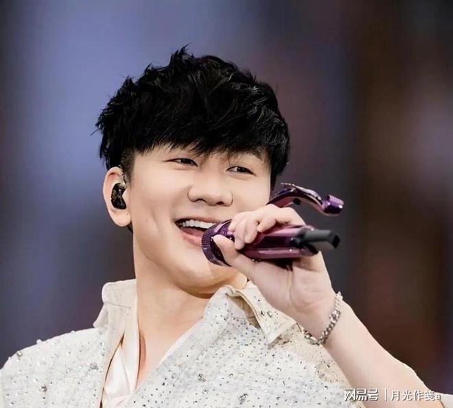 苦追田馥甄十年却被网红迷倒男明星归宿何在?(图13)