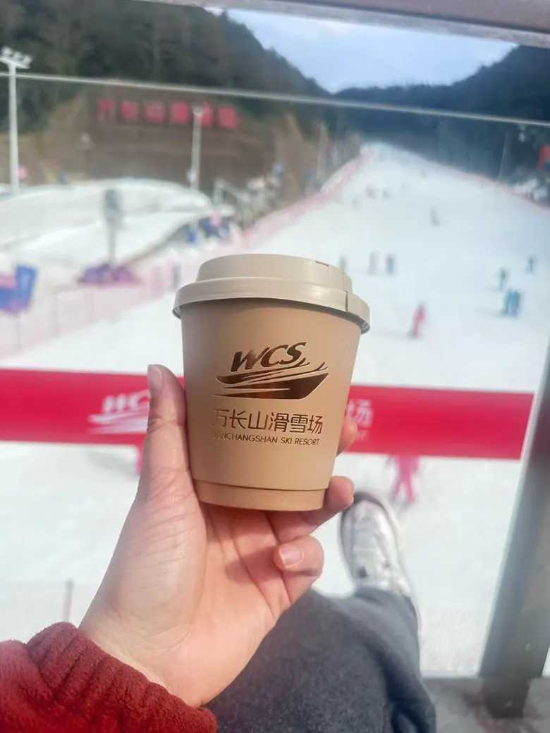 中国最南端户外滑雪场江西赣州崇义万长山滑雪场盛大开板(图5)