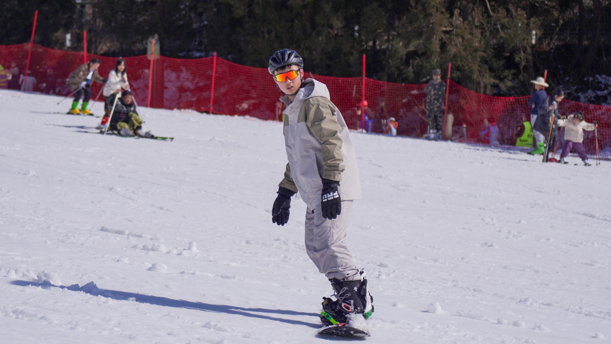 冰雪春天丨冬奥风“吹热”南方雪场掀起冰雪运动热潮(图2)