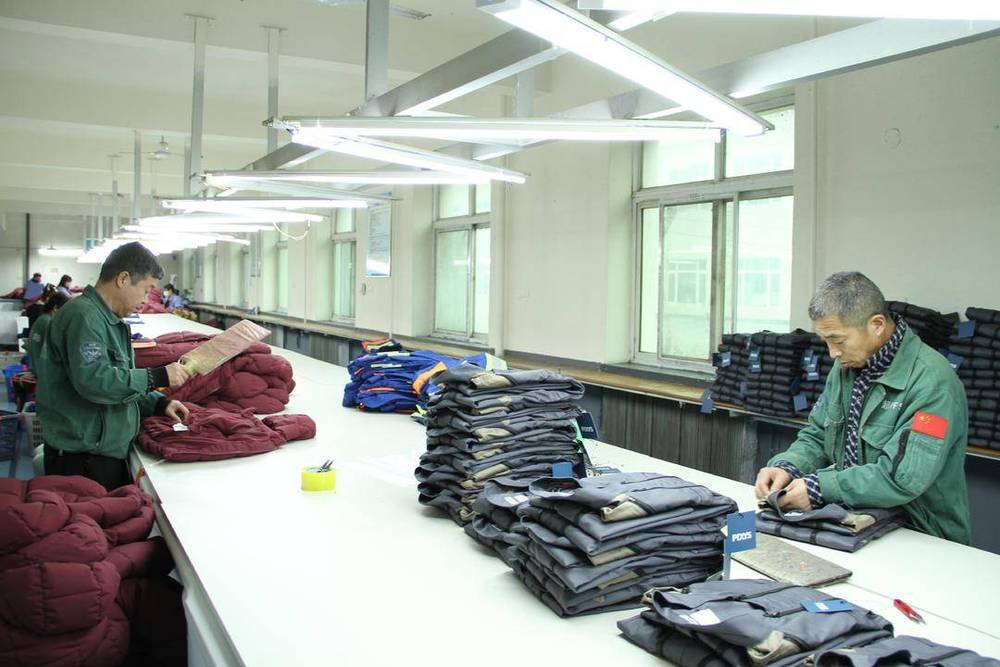 “四重锁温”滑雪服锁定三成国际市场(图2)