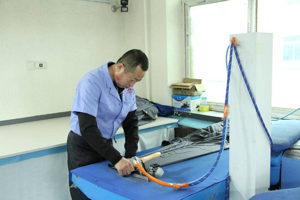 “四重锁温”滑雪服锁定三成国际市场(图3)