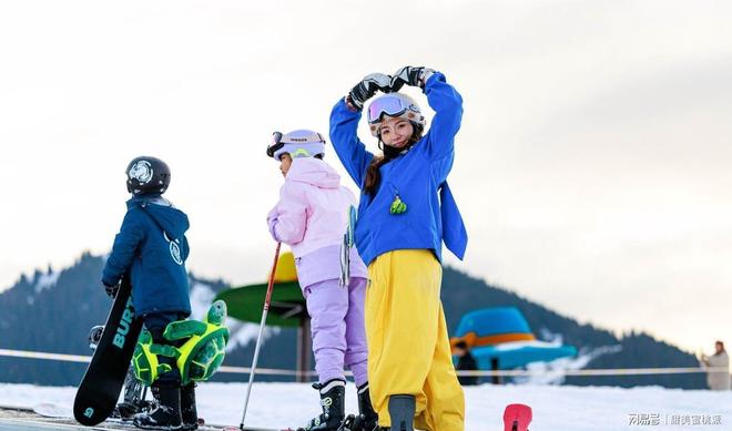 滑雪一次烧钱五六万冰雪经济火热中产家庭是在咬牙硬撑吗？(图6)