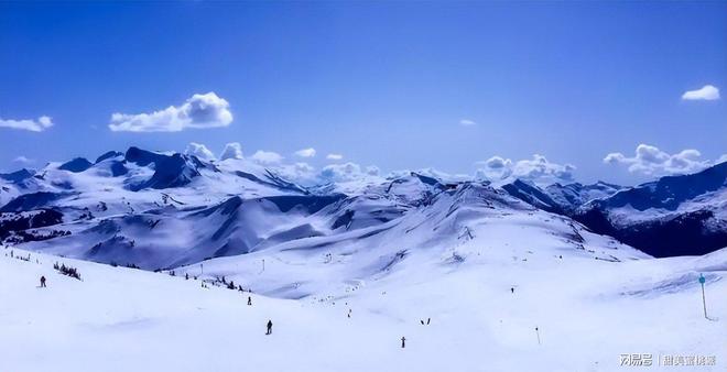 滑雪一次烧钱五六万冰雪经济火热中产家庭是在咬牙硬撑吗？(图11)